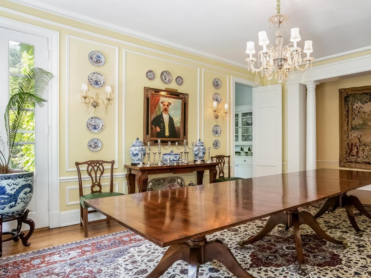 Bishops Hall (Adults Only) Oak Park Bagian luar foto