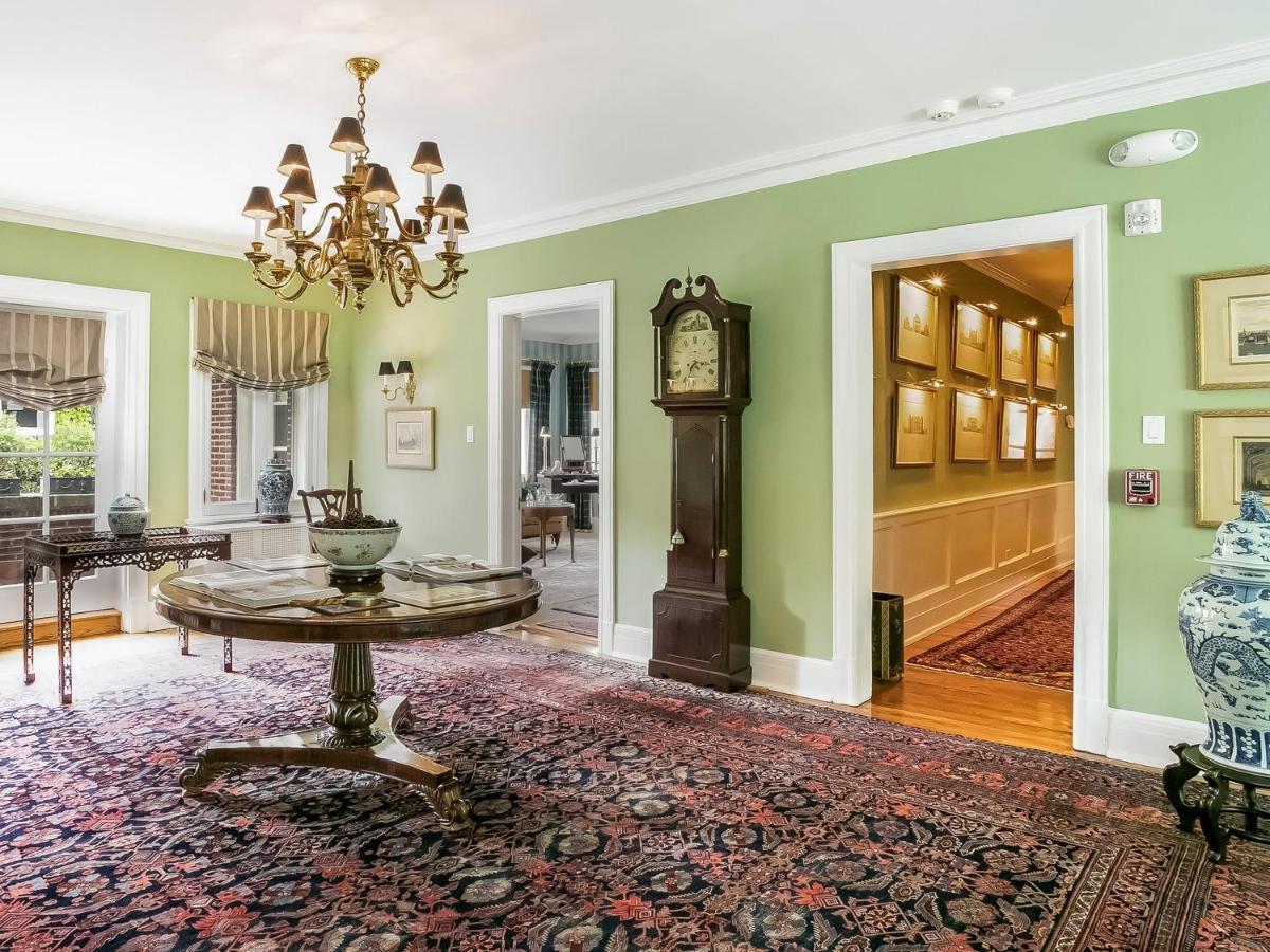 Bishops Hall (Adults Only) Oak Park Bagian luar foto