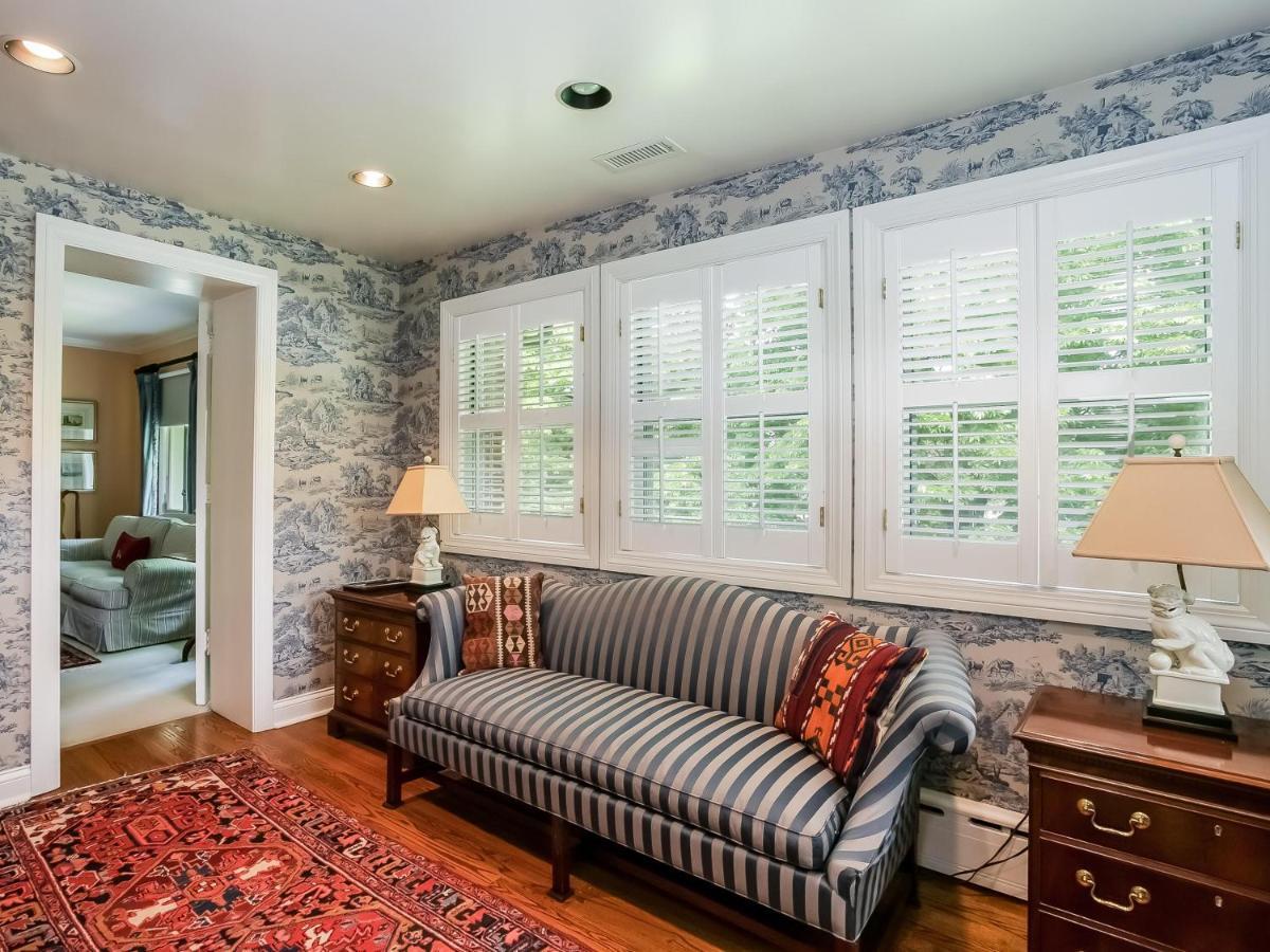 Bishops Hall (Adults Only) Oak Park Bagian luar foto